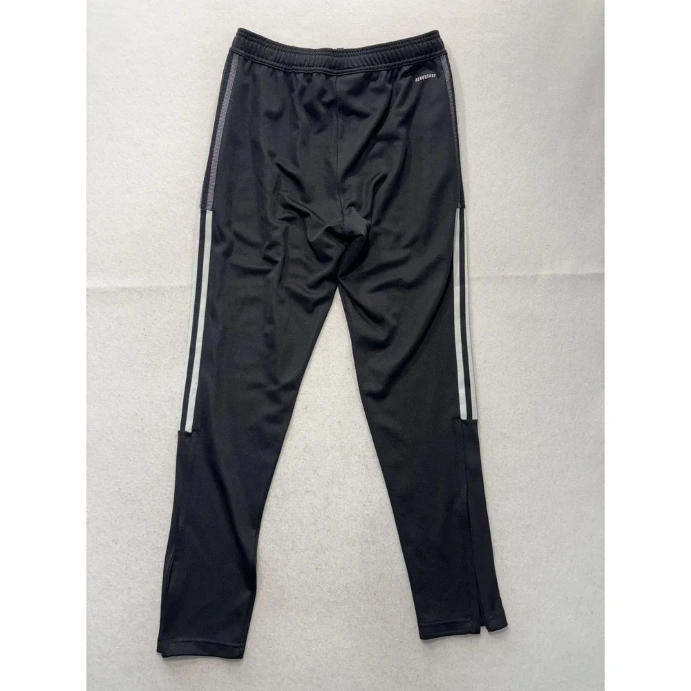 adidas slim tapered